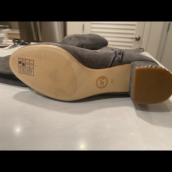 Michael kors jamie over-the-knee mid-heel boot - Picture 3 of 8